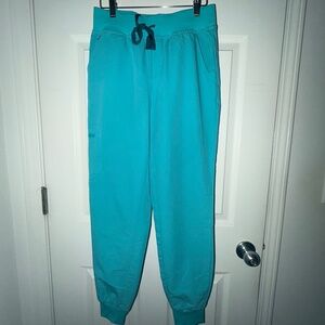 Figs Women's High Waisted Zamora Jogger Scrub Pants in Oasis